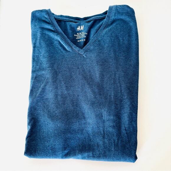 MENS H&M Navy Dark Blue Short Sleeve Classic VNeck Slim Fit Tee Shirt Top M - Picture 10 of 10